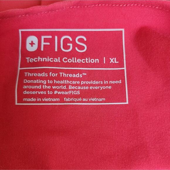 FIGS RED SCRUBS SIZE XL - Picture 5 of 5